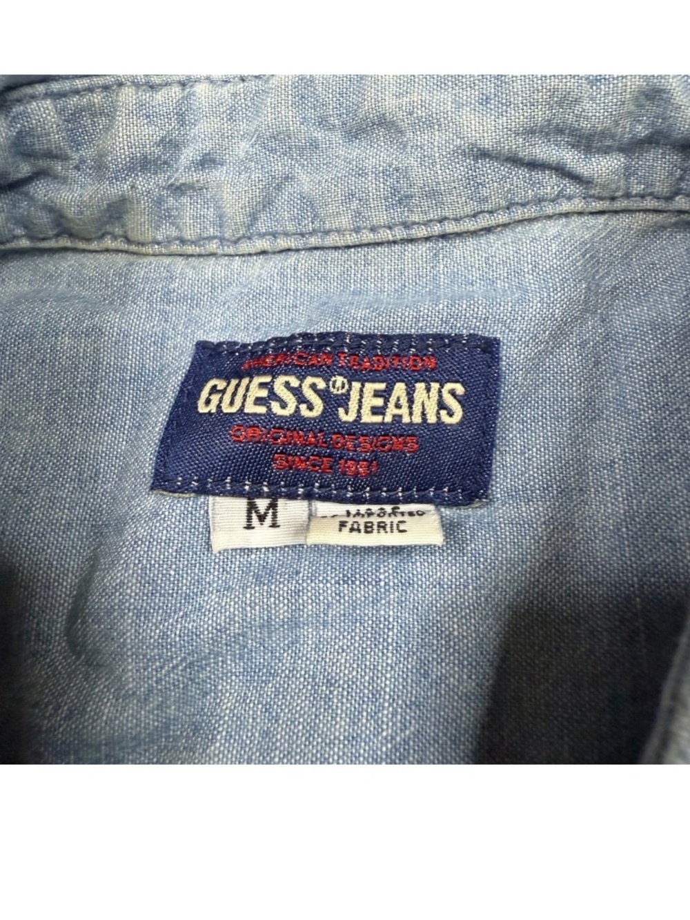 Vintage 90s Guess Sleeveless Button Up Shirt Women's Size M Blue Denim Casual - Picture 3 of 7
